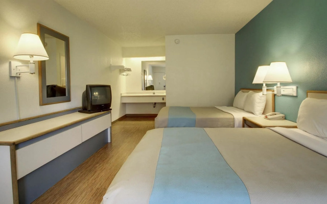Motel 6 Cedar Rapids, IA