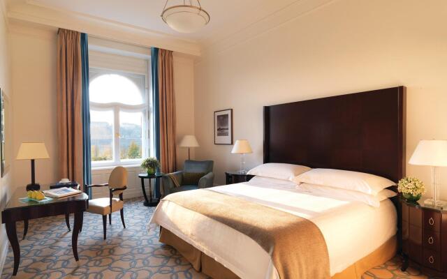 Four Seasons Hotel Gresham Palace Budapest комната для гостей