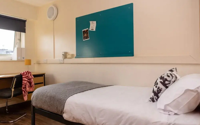 John Lester & Eddie Colman Courts - Campus Accommodation
