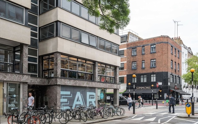 Superb 3-Bed 2-Bath with Wifi: Trendy Fitzrovia W1