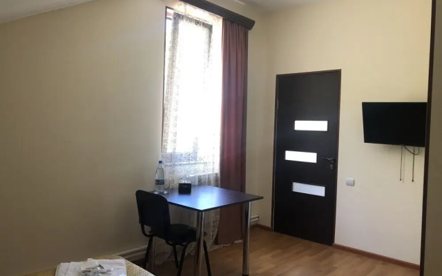 Check Inn Dilijan