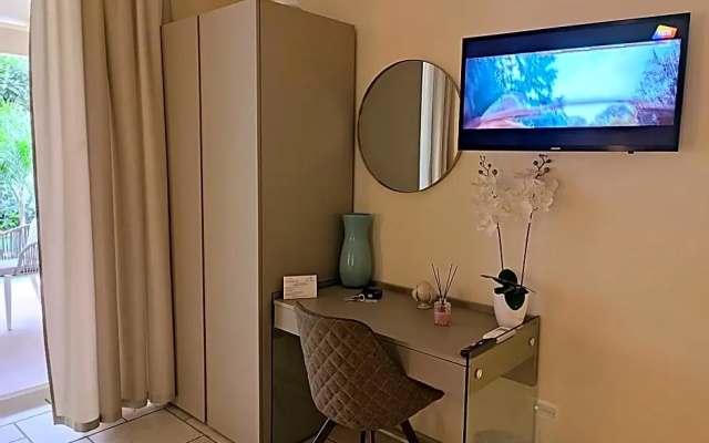 Lux Suite