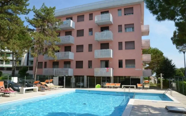 Bright Apartment With Balcony-beahost