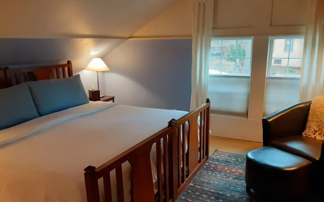 Inn On Columbia