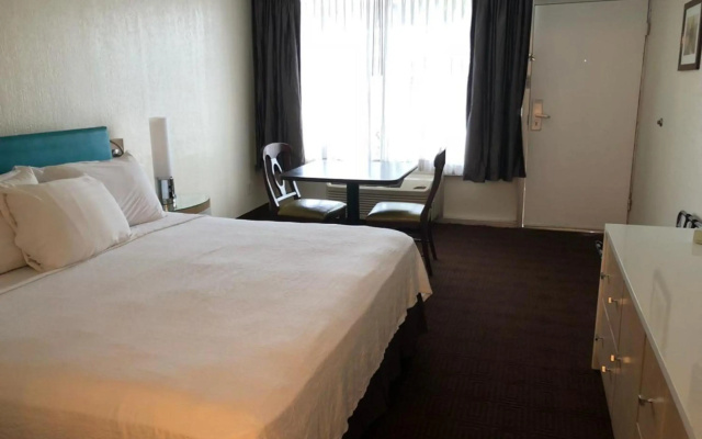 Floridian Hotel
