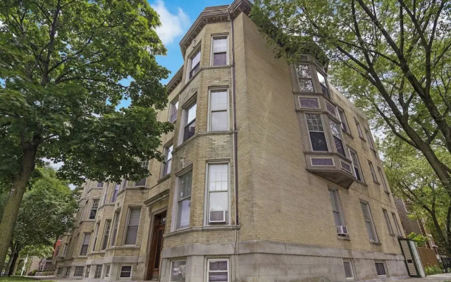 2BR Apt Furnished - Grace 11-1
