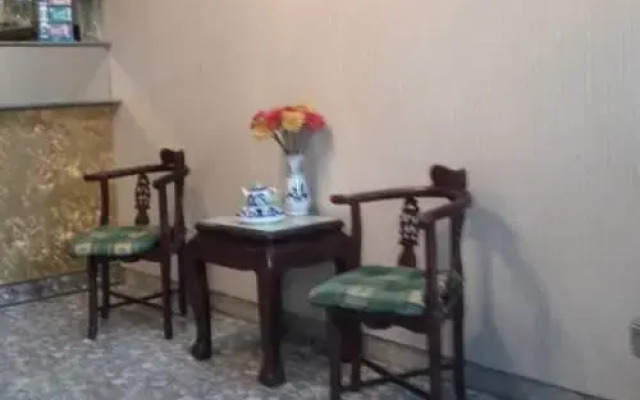 Eva Hotel