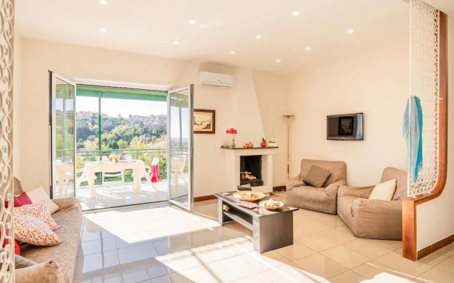 Bright Apartment Private Parking Naples