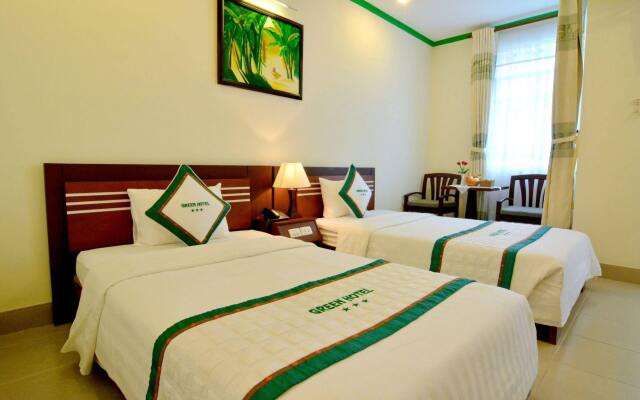 Green Hotel вид на фасад