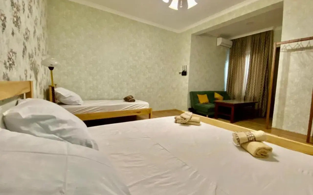 Guest House - Avlabari