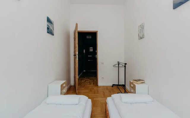 ShortStayPoland Grzybowska B16