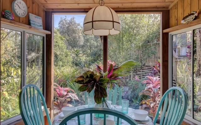 Peace Of Paradise 1 Bedroom Cabin by RedAwning
