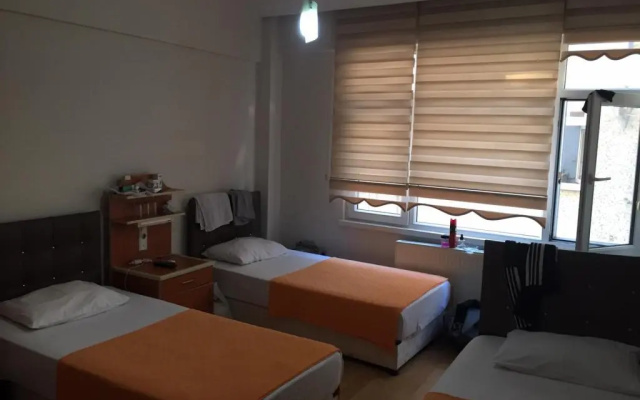 Otel Sari