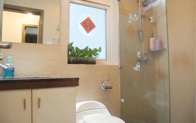 Shenzhen Leyi Family Apartment
