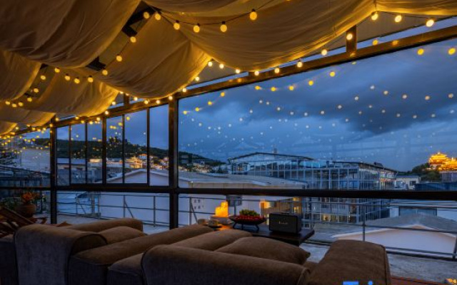 Starry Sea Poetic Retreat  .  Smart AV& Oxygen-Enriched Landscape View Inn