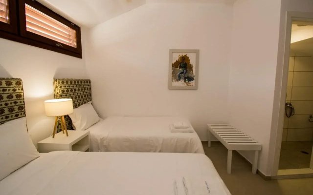 Golden Grain Suites by Checkin