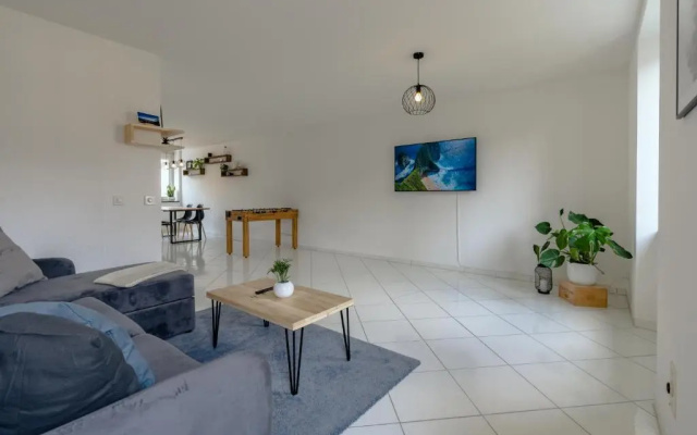 Apartment in the city center with free parking