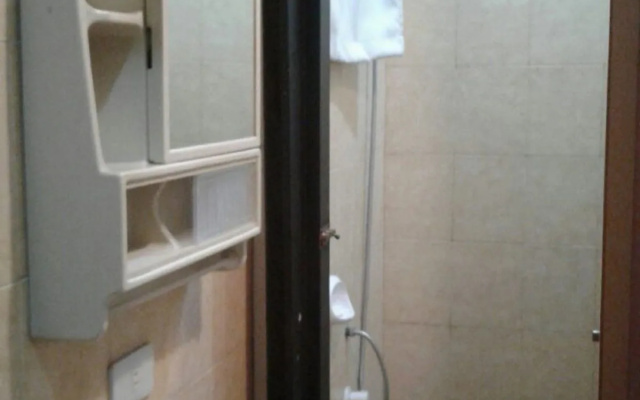 Sea Breeze Hostel