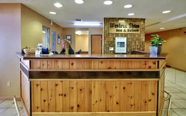 Western Skies Inn And Suites