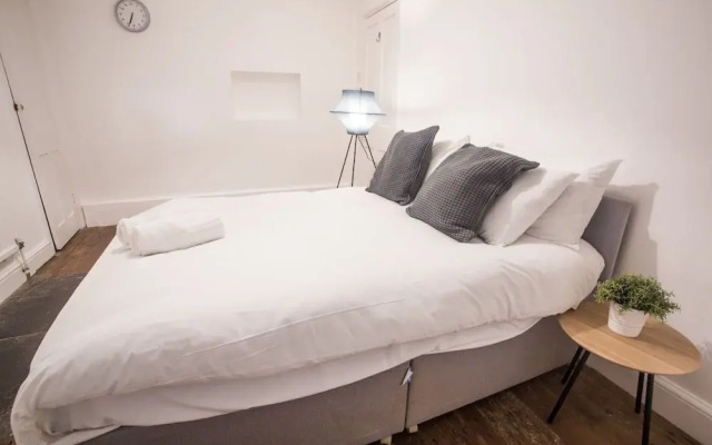Short Stay Bristol - Pembroke Apartment