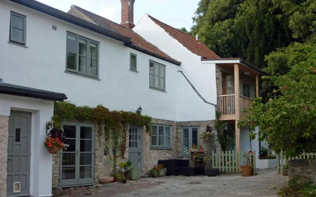 Westbury Cross House Bed & Breakfast