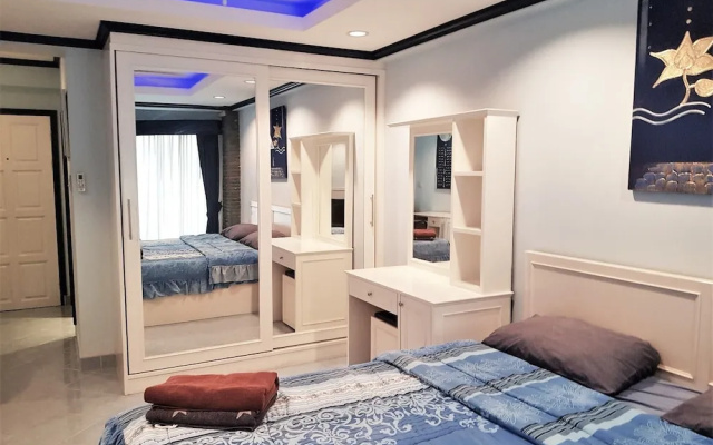 Floor 12 Jomtien Beach Condo