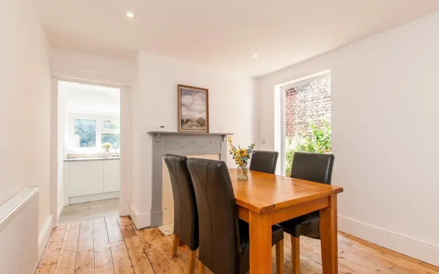 Inviting 3-dbl Bedrooms House in Ramsgate