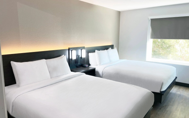 Hawthorn Extended Stay by Wyndham Hobbs