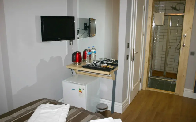 Mayer Cihangir Suites