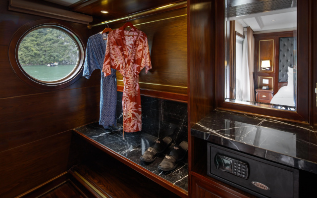 Paradise Elegance Cruise Halong