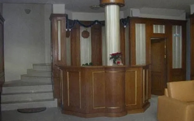 Hotel Crystal