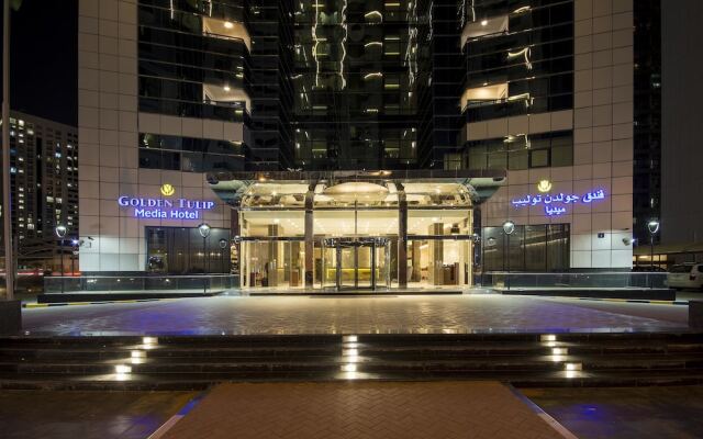 Отель Golden Tulip Al Thanyah вид на фасад