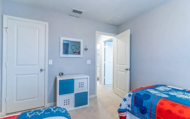 5134 Compass Bay