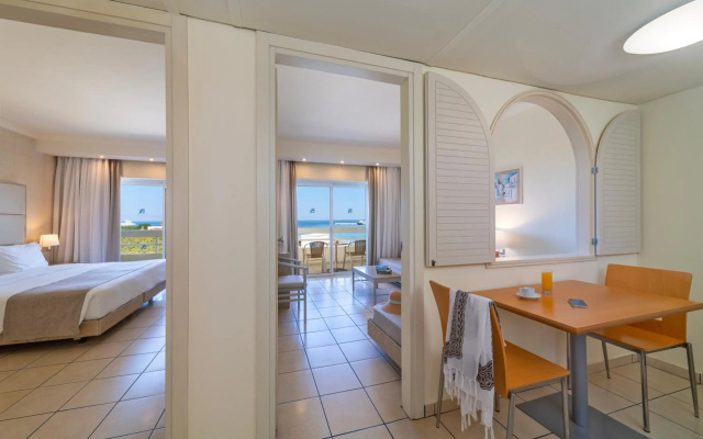 Athineon Hotel