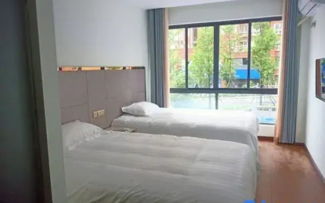 Xingcheng Business Hotel