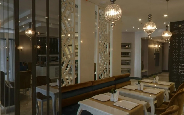Royal Capital Hotel Çekirge