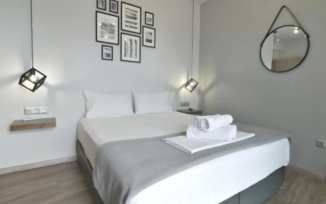 Feel Athens Studios at Monastiraki
