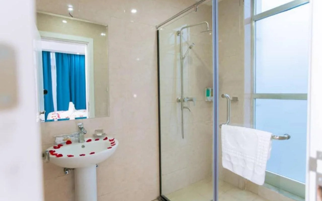 Vibes Hotel And Spa