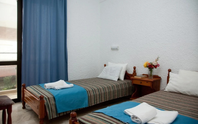 Hotel Koukouras-Lia Apartments