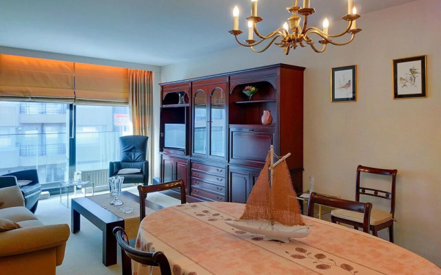 Beautiful Apartment in Knokke With 2 Bedrooms and Wifi