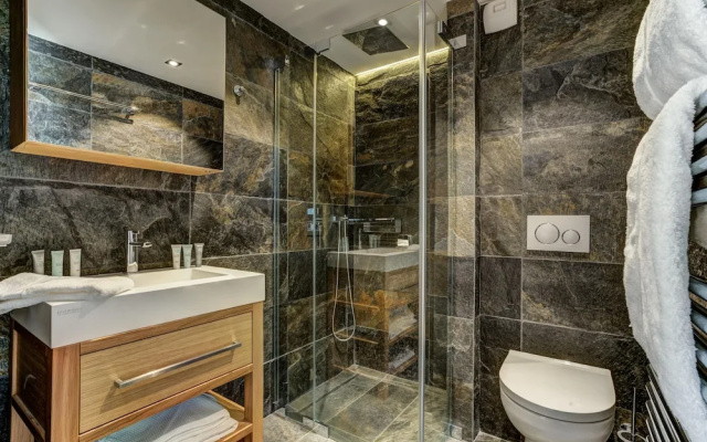 Black Pearl Chalet