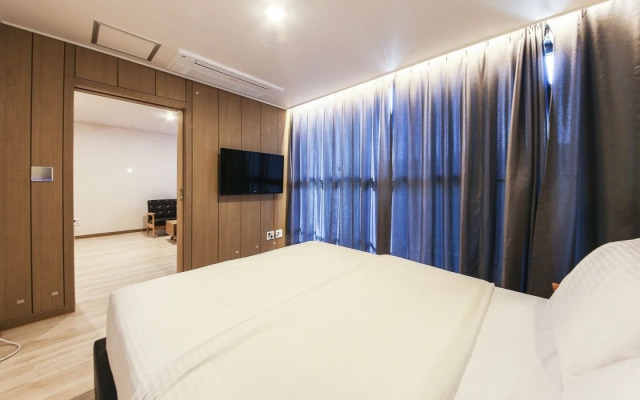 Sunrise Hotel Seopjikoji