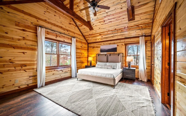 Hillside Retreat in Sevierville