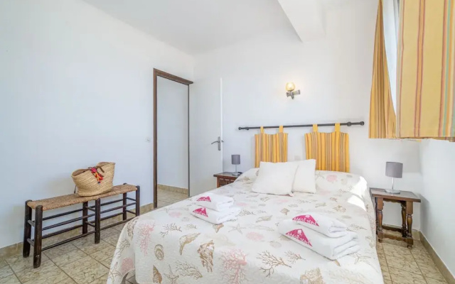 Apartment in Empuriabrava Near Sand Beach