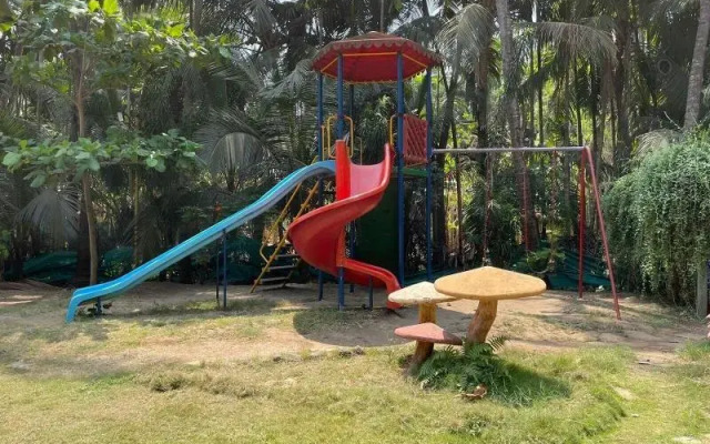Raj Resort