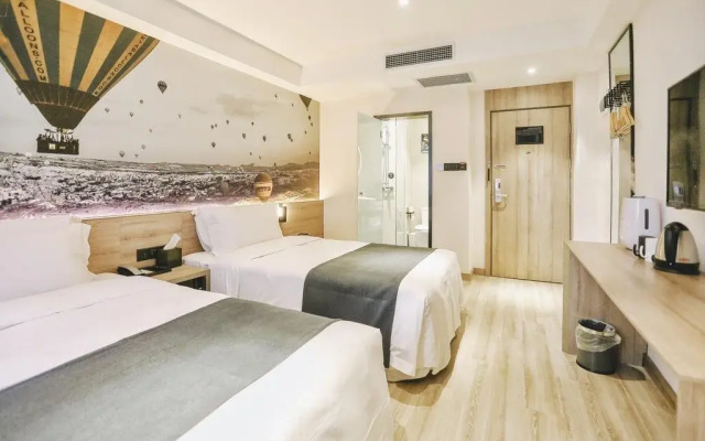 Beijing Jian Guo Men AT Hourse Hotel