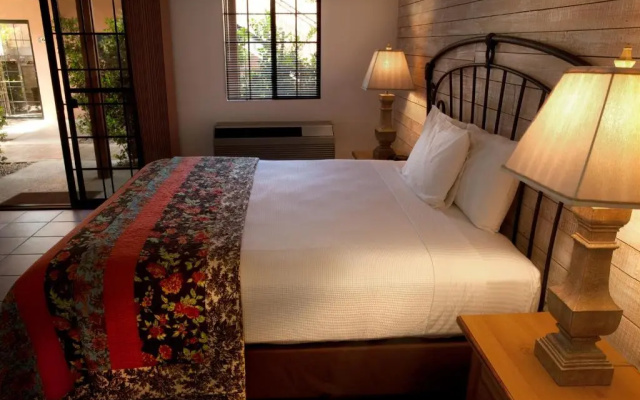 Hotel California - A Town & Desert Boutique Hotel