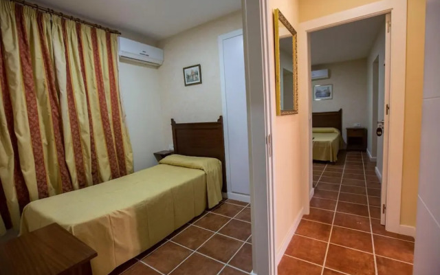Hotel Carlos V by Viverestays