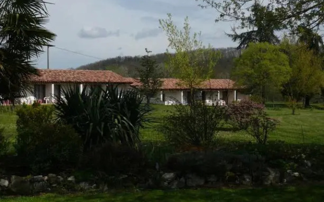 Logis Hôtel les Vallons du Lac