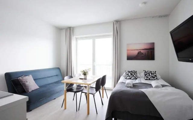 7.kerroksen huoneisto, Wifi + 24/7 check in